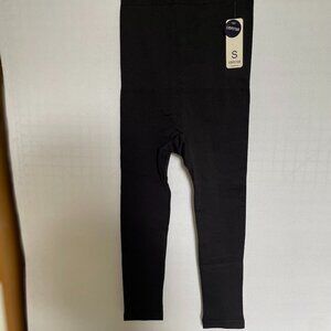 Empetua High-Waisted Capri Compression Leggings Seamless Gusset,  SMALL